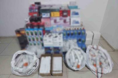 1,3 milyon TL’lik kaçak elektronik eşya ele geçirildi: 1 gözaltı