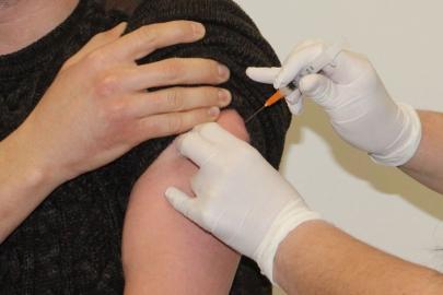 Kalp kriziyle aşıyı eşitlemek kamu sağlığına zarar verir