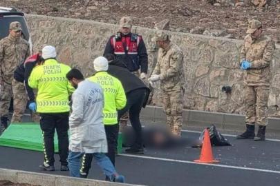 Şanlıurfa'da 2 aracın çarptığı adam hayatını kaybetti