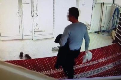 Şanlıurfa’da camide ayakkabı ve mont hırsızlığı kamerada