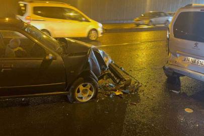 Zincirleme trafik kazası: Trafik durma noktasına geldi, 3 kişi yaralandı