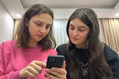 Aralarında 11 yaş olan kardeşlerin telefonlarının yüz tanıma şaşkınlığı