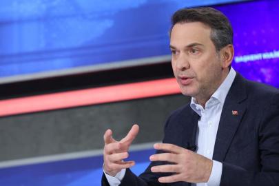 Bakan Bayraktar duyurdu: Azerbaycan ile 33 milyar metreküplük doğalgaz anlaşması yapıldı