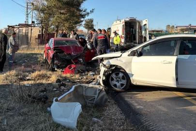 Buzlanma nedeniyle trafik kazası: 2 yaralı