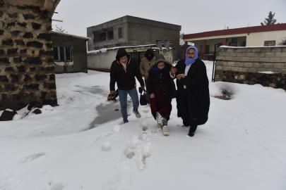 Diyaliz hastasını belediye ekipleri kurtardı