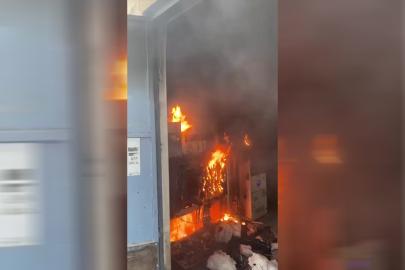 Eyyübiye’de elektrik panosu alev alev yandı