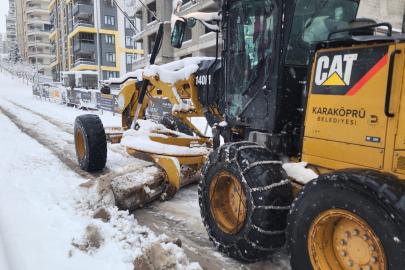 Karaköprü Belediyesi karla mücadelede seferber oldu