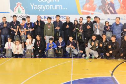 Karaköprü’de Masa Tenisi Turnuvvası heyecana sahne oldu