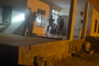 Şanlıurfa'da göçmen kaçakçılarına şafak baskını