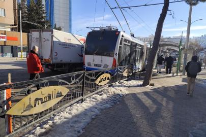 Trambüs seferleri yeniden başladı