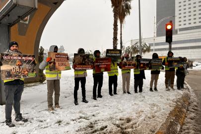 Yoğun kar yağışına rağmen Gazze unutulmadı
