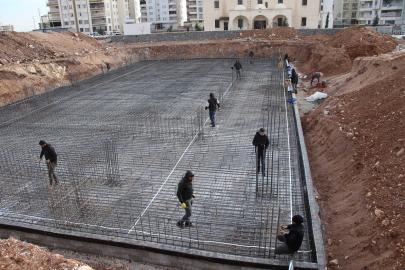 Canpolat, Haliliye’ye yüzme havuzu kazandırıyor