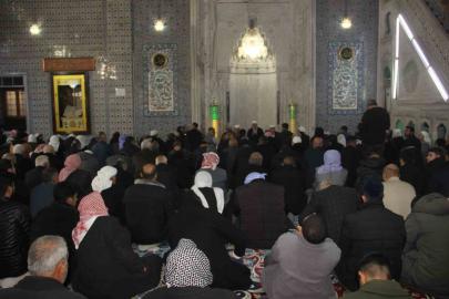 Depremzedeler için mevlit okutuldu