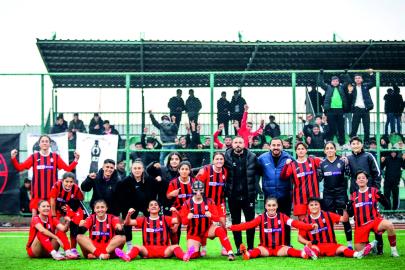 Hem şampiyon olduk hem de ezberleri bozduk