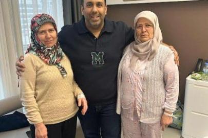 İki kız kardeş kanseri aynı gün yendi