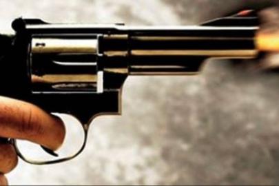 Şanlıurfa’da bir muhtarın evi ve aracı tarandı