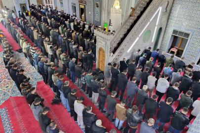 Şanlıurfa’da ilk teravih namazı kılındı