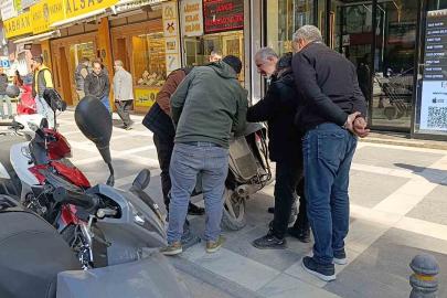 Şanlıurfa’da motosikletler çarpıştı, sürücüler yaralandı