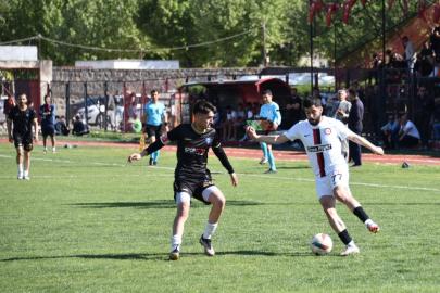 Siverek, Maraş'ta fırtına gibi esti