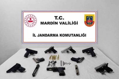 8 ruhsatsız silah ele geçirildi