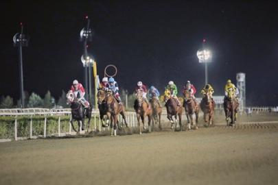 Büyükşehir koşusunu 'Dar sokak' kazandı