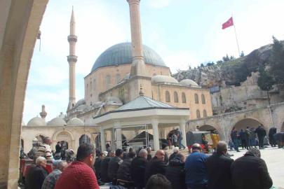 Halil-ür Rahman Camii asırlara meydan okuyor