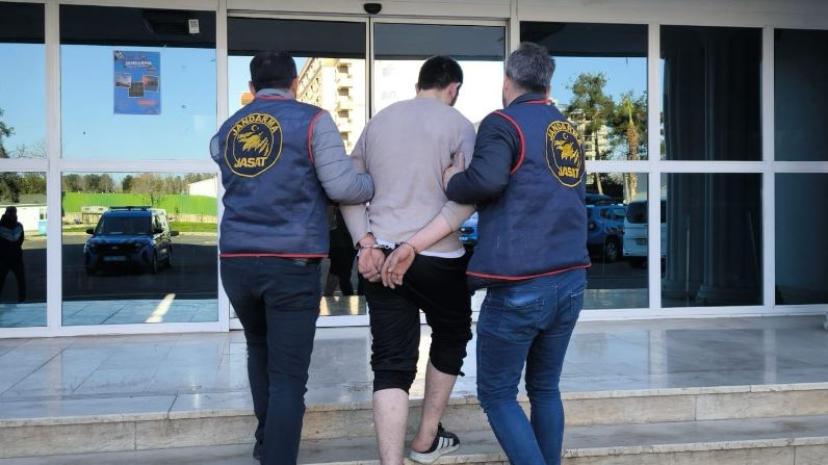 Jandarma, 14 yıl hapis cezası bulunan hükümlüyü yakaladı