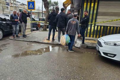 Kadın kılığında kuyumcuda soygun girişimi: 1 yaralı