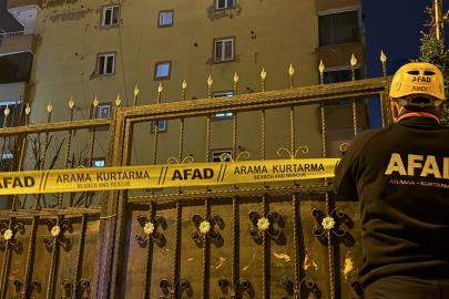 Kolonlarda çatlama sesi duyulan bina boşaltıldı: 51 vatandaş tahliye edildi