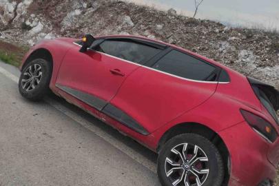 Kontrolden çıkan araç askıda kaldı