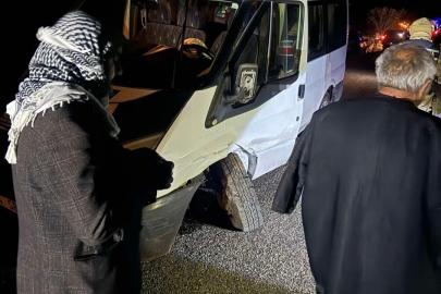 Minibüs ile otomobil çarpıştı: 1 yaralı