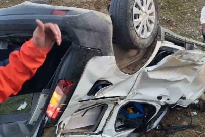 Otomobil şarampole yuvarlandı: 1 ölü, 2 yaralı