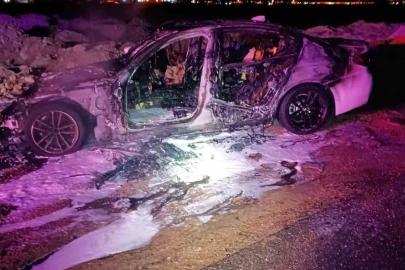 Otomobilde çıkan yangın söndürüldü