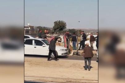 Şanlıurfa’da TIR, otomobile çarptı