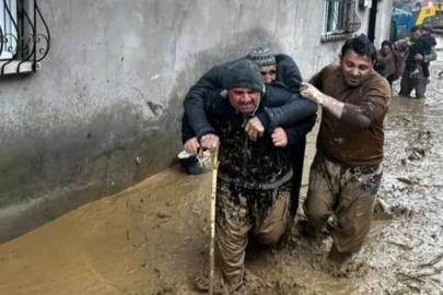 Sel ve heyelan: Ev ve ahırlar zarar gördü