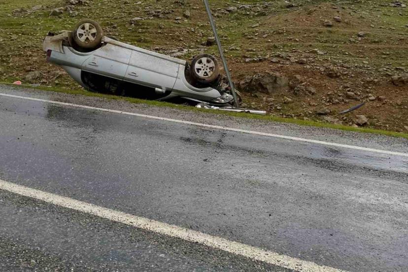 Sürücüsünün kontrolünden çıkan otomobil takla attı: 1 yaralı