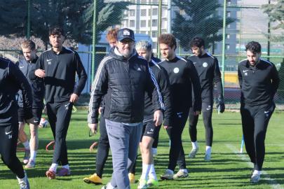 Taner hocaya taraftardan yanıt geldi: Yav he he