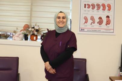 16 yıl boyunca onlarca doğuma eşlik etti