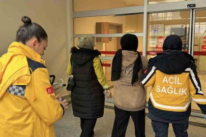 2 öğrenciye çarpan motosikletli kaçtı