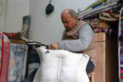 45 yıllık semerci ustası mesleğini yaşatmaya çalışıyor
