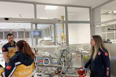 54 günlük bebek uçak ambulansla Ankara’ya sevk edildi