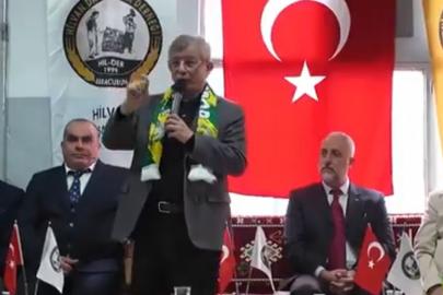 Ahmet Davutoğlu, Şanlıurfa Hilvan Derneği’ni ziyaret etti