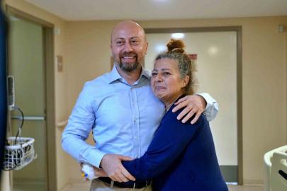 Bağırsağı kangrene gidiyordu, kapalı ameliyatla kurtarıldı