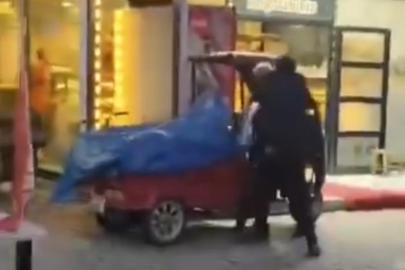 Çevredekileri rahatsız eden şahıs kamerada