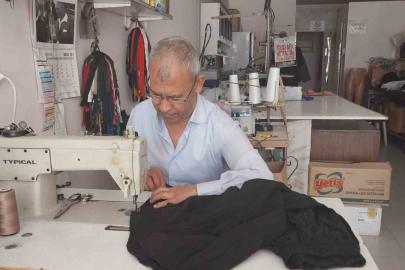 Çırak bulunamayan terzilikte yarım asrı geride bıraktı