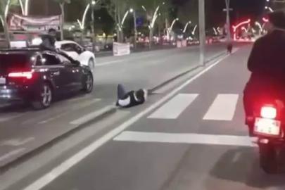 Domuz dehşeti: Yayaya çarpıp yaraladı, trafiğin altını üstüne getirdi