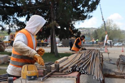 Evren sanayi sitesi’nde katlı köprülü kavşak projesi hızla ilerliyor