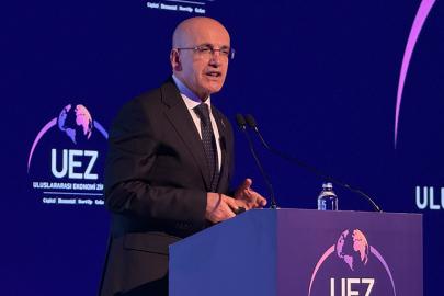 Hazine ve Maliye Bakanı Şimşek: "Vatandaşlarımızın yastık altında 640 milyar doları olduğu tahmin ediliyor"