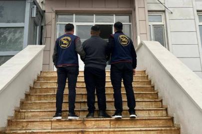 Hırsızlık suçundan aranan kişi yakalandı