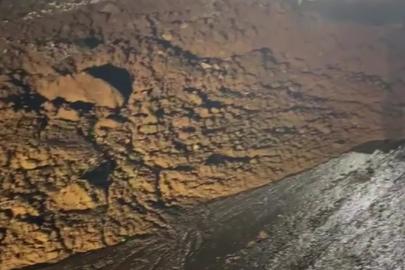 Kapanan köy yolları ekiplerin yoğun mesaisiyle açıldı